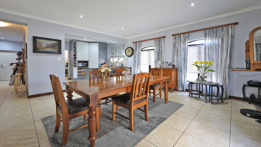 3 Bedroom Property for Sale in Baronetcy Western Cape